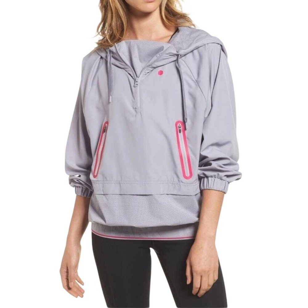 Ivy Park Windbreaker Womens Medium Gray Pink‎ Hooded Pullover
